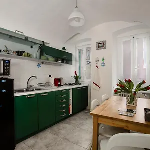 La Magnolia, Caressa De Mä Bordighera